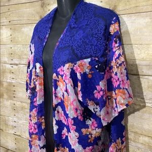 Women’s candies cardigan blue floral lace size large